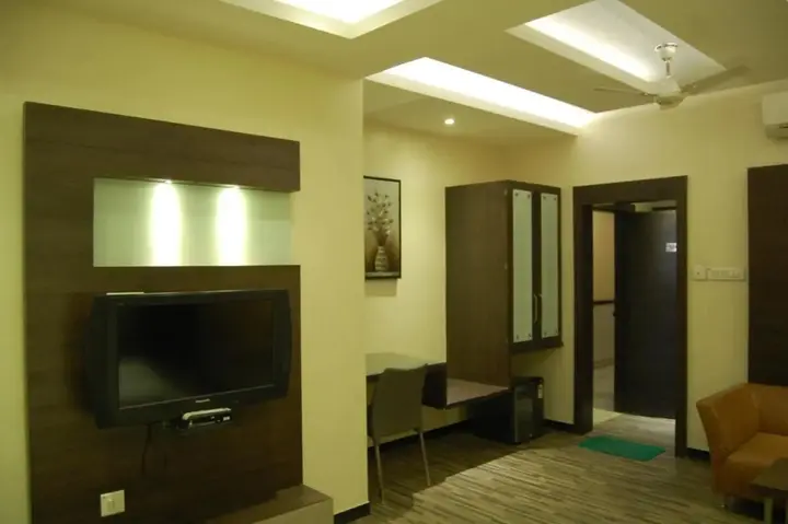 Индаур: Hotel Purva