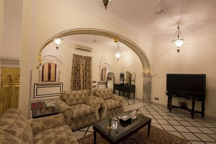 Ачрол: Shahpura Haveli
