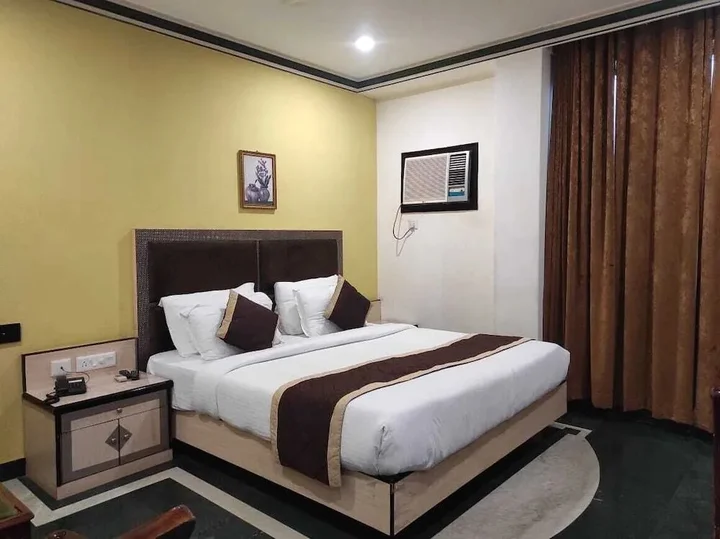 Aligarh: Hotel Melrose Inn