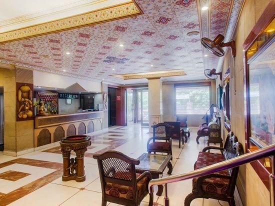 Aligarh: Hotel Melrose Inn