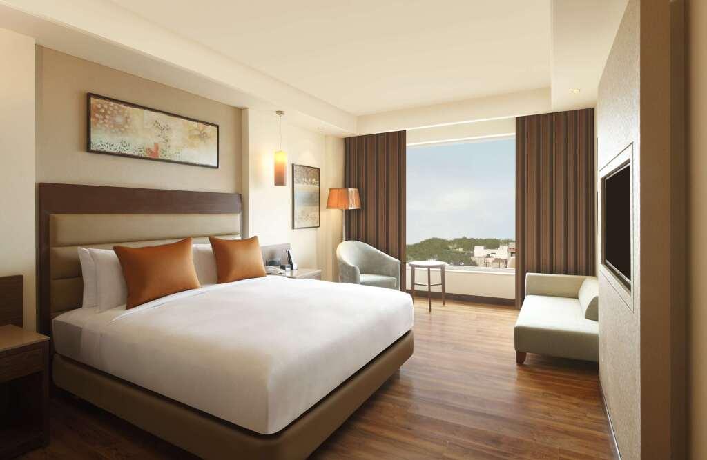 Агра: DoubleTree by Hilton Agra
