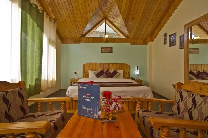 Манали: OYO 8866 Mountain Face Cottage