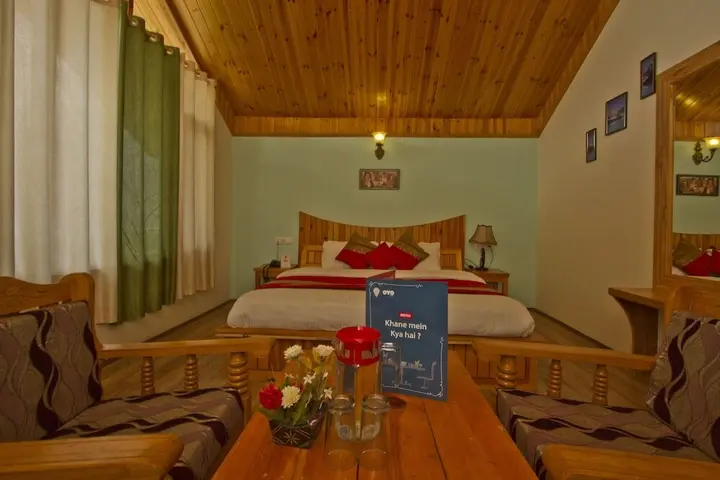 Манали: OYO 8866 Mountain Face Cottage