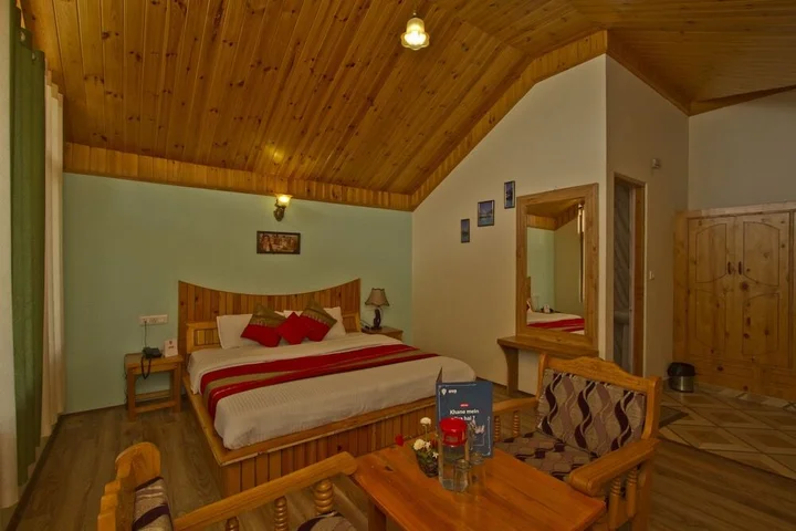Манали: OYO 8866 Mountain Face Cottage