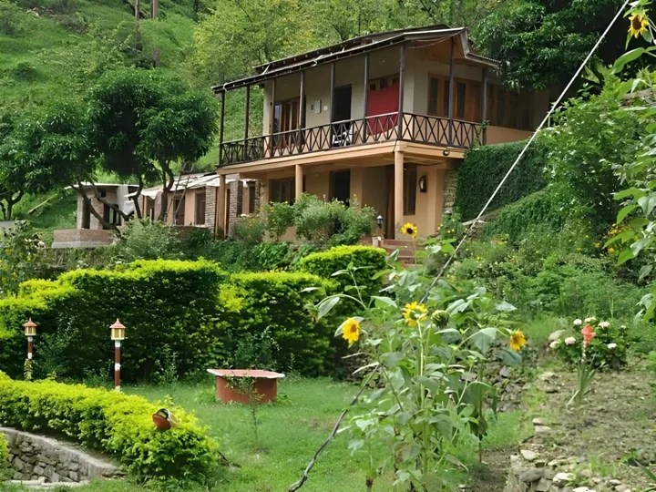 Раникхет: Perfectly Located Resort amidst Majkhali Woods