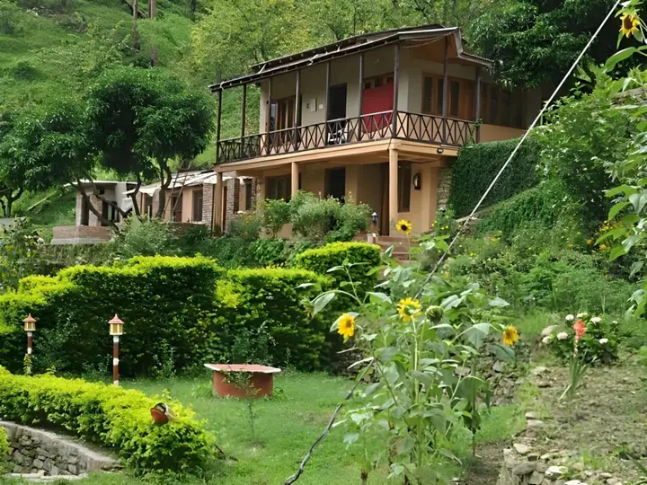 Раникхет: Perfectly Located Resort amidst Majkhali Woods