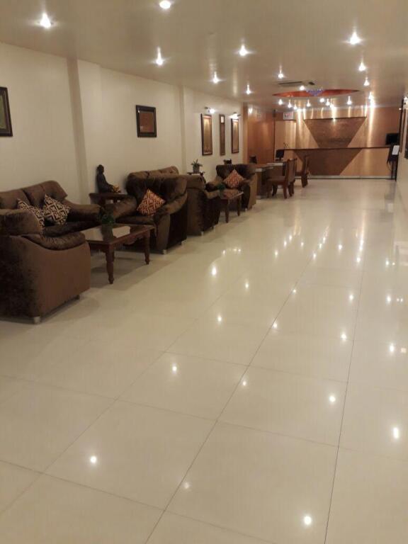 Бхопал: Hotel Sarthak