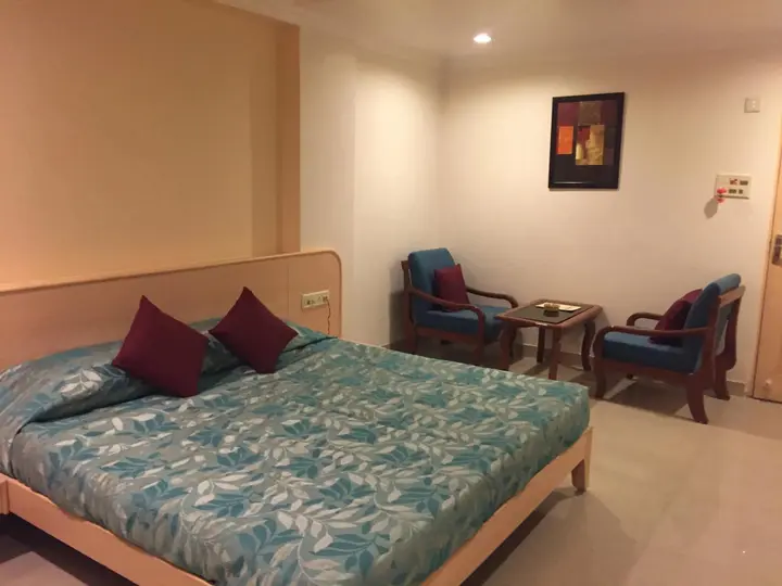 Бхопал: Hotel Sarthak