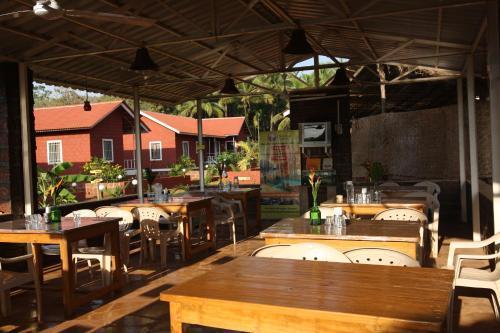 Даполи: Virgin Winds Resorts