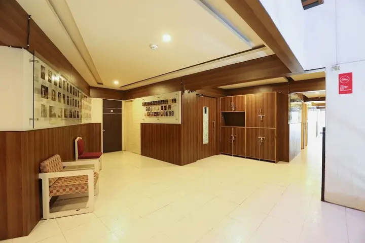Вадодара: OYO 9512 Hotel Tulsi