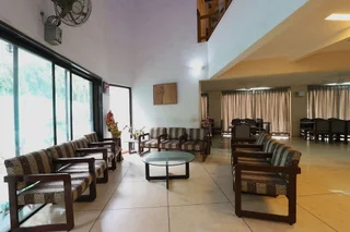 Вадодара: OYO 9512 Hotel Tulsi