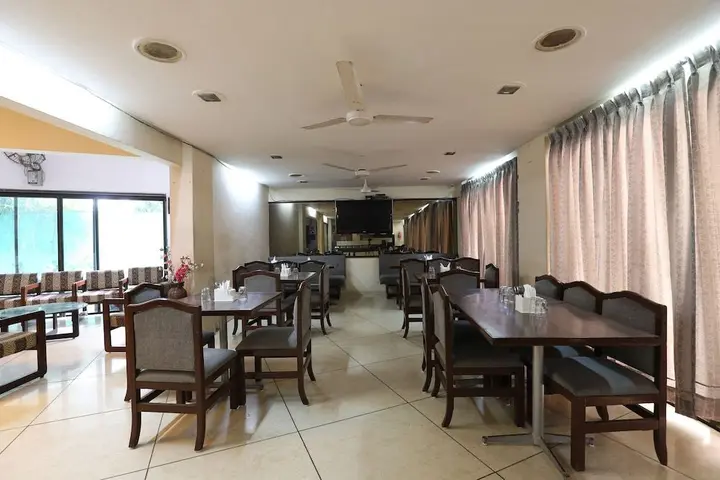 Вадодара: OYO 9512 Hotel Tulsi