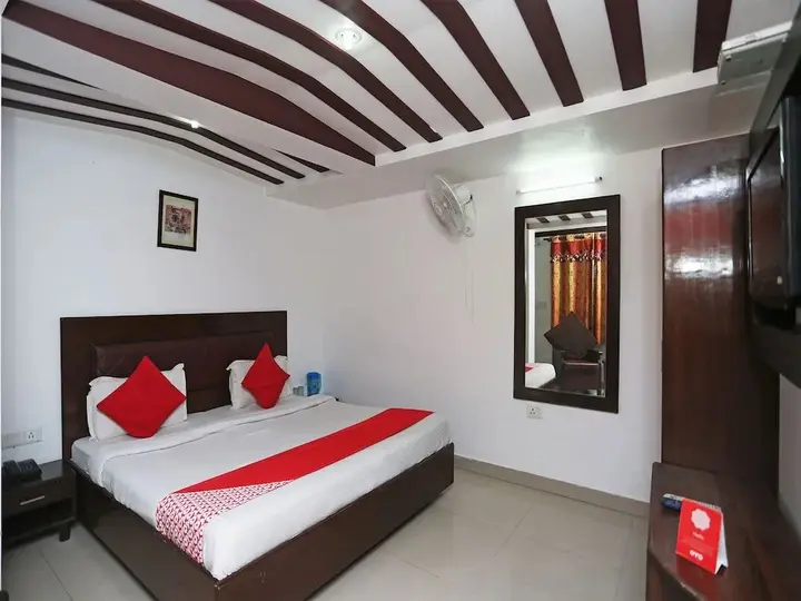 Массури: Hotel Ratan