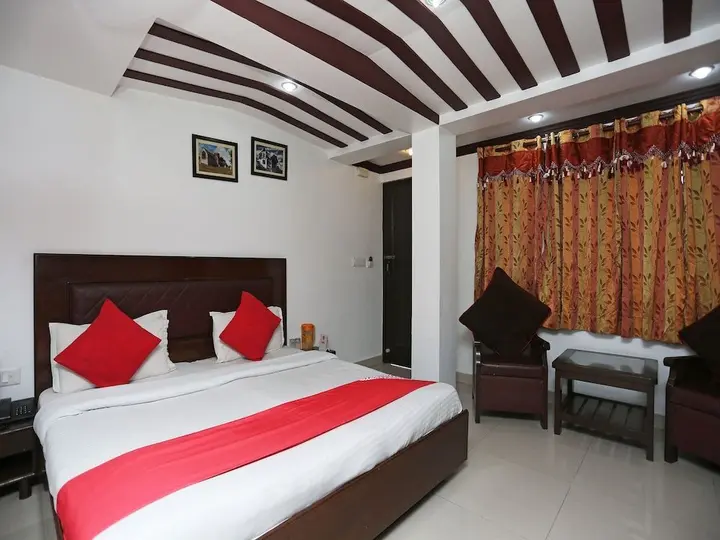 Массури: Hotel Ratan