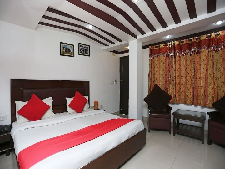Массури: Hotel Ratan