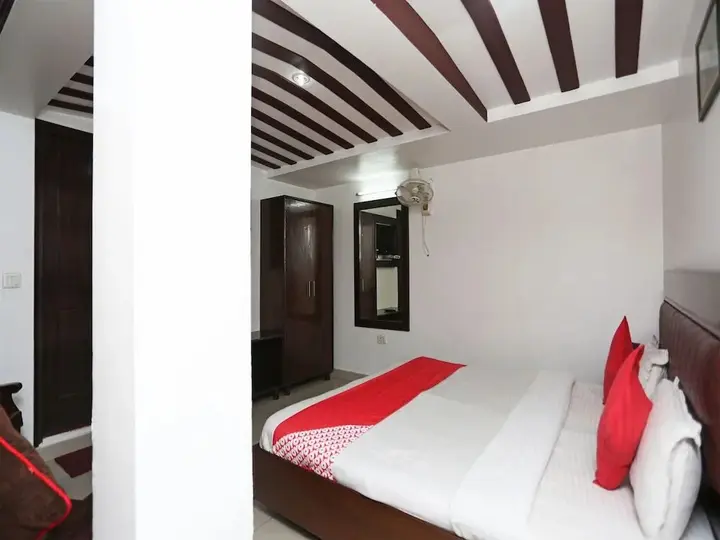 Массури: Hotel Ratan