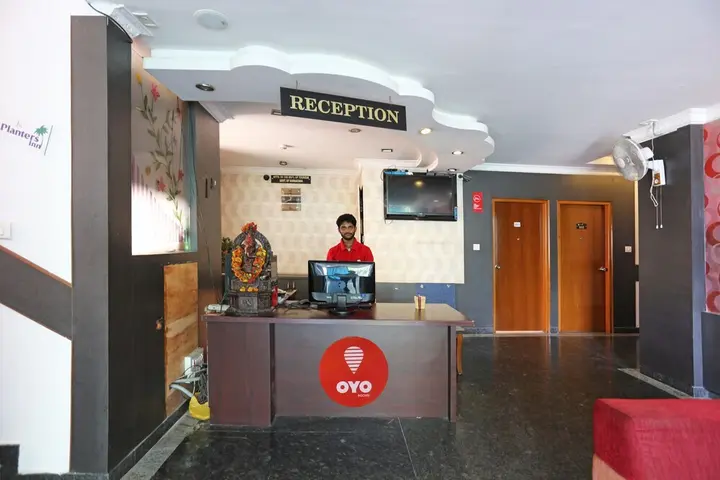 Кушалнагар: OYO 7570 Near KSRTC Bus Stand