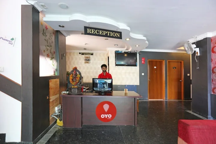 Кушалнагар: OYO 7570 Near KSRTC Bus Stand