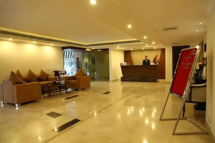 Джаландхар: Continent Hotel Nakodar