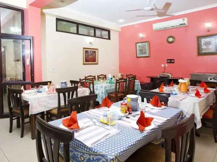 Гуруграм: Queens Apartments Gurgaon