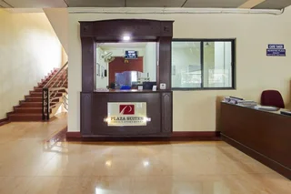 Эрамаллур: Plaza Suites