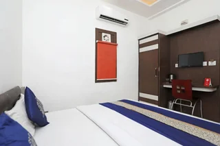 Агра: Hotel Riviera