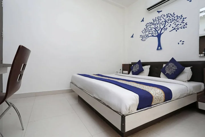 Агра: Hotel Riviera