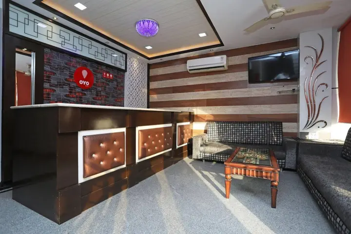 Агра: Hotel Riviera