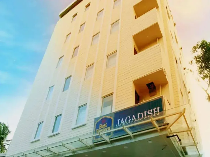Бангалор: Treebo Select Jagadish