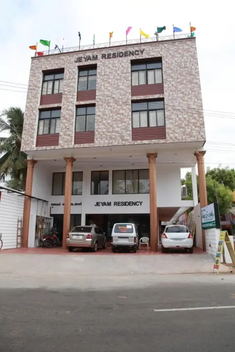 Пунди: Jeyam Residency