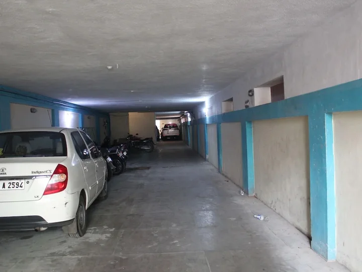 Тирупати: Sujan Residencys