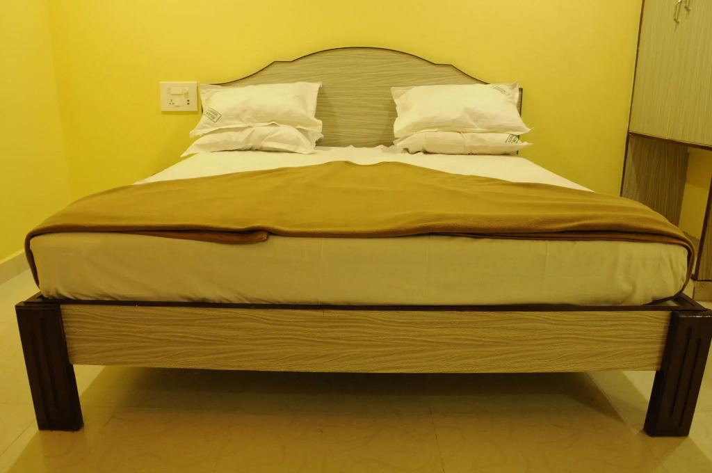 Тирупати: Sujan Residencys