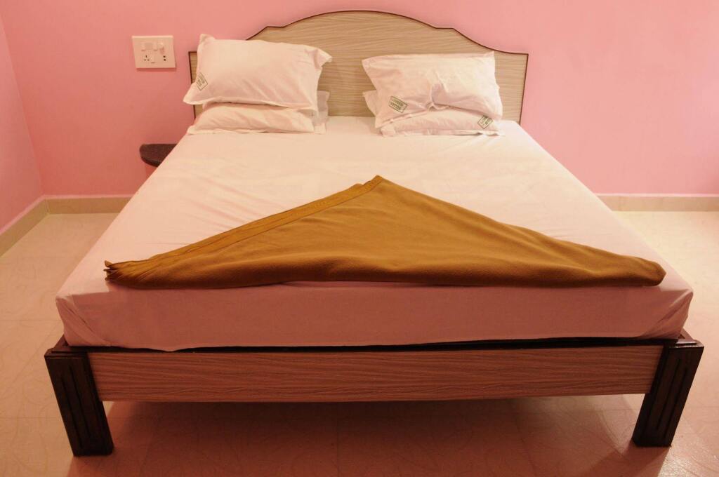 Тирупати: Sujan Residencys
