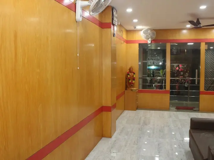 Тирупати: Sujan Residencys