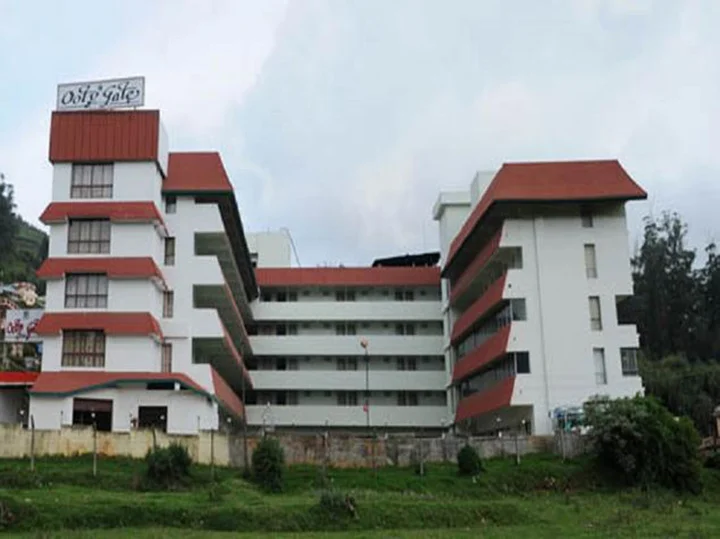 Ути: OYO Flagship 44245 Hotel Rainforest Thalayathimund