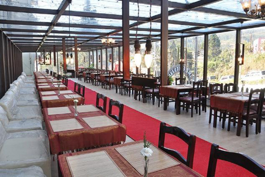 Ути: OYO Flagship 44245 Hotel Rainforest Thalayathimund