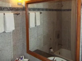 Фатехпур-Сикри: Hotel Bharatpur Ashok