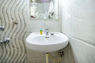 Бангалор: FabExpress Emirates Suites