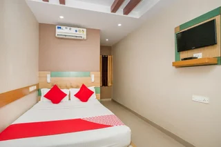 Бангалор: FabExpress Emirates Suites