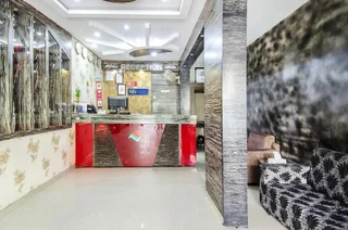 Бангалор: FabExpress Emirates Suites