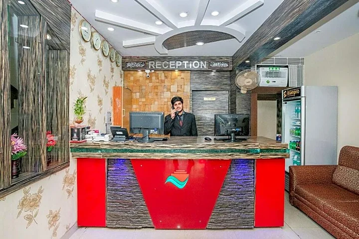 Бангалор: FabExpress Emirates Suites
