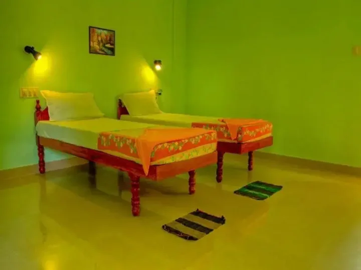 Ковалам: Shirleys Beach Hotel