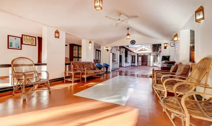 Ковалам: Shirleys Beach Hotel