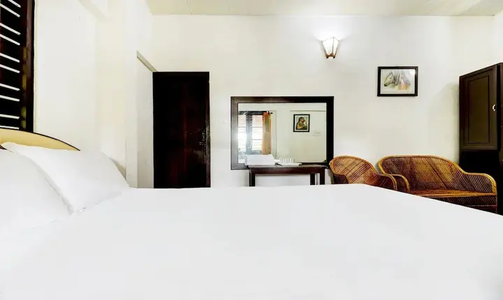 Ковалам: Shirleys Beach Hotel