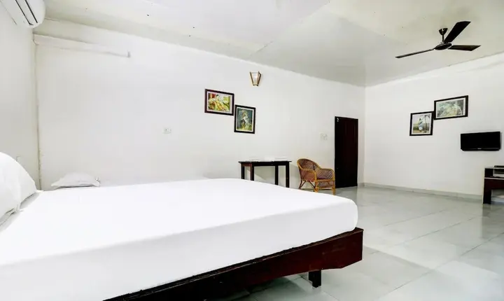 Ковалам: Shirleys Beach Hotel