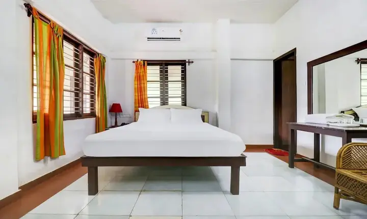 Ковалам: Shirleys Beach Hotel
