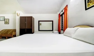 Ковалам: Shirleys Beach Hotel