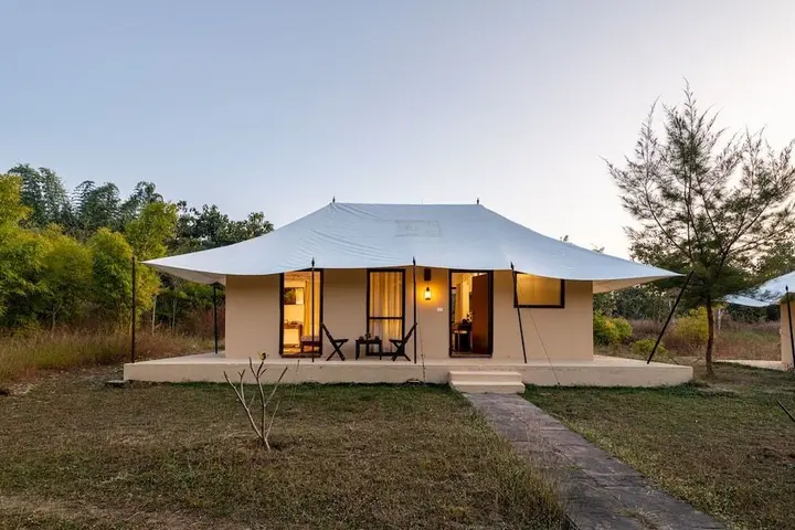 Баихар: Soulacia Hotel and Resort