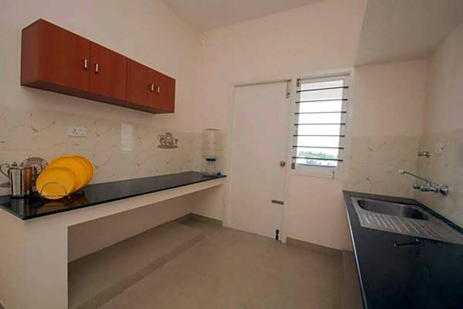 Коимбатур: ThulasiRams Service Apartments