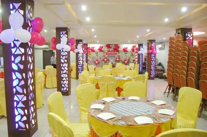 Хидерабад: OYO 13494 Hotel Nakshatra Inn